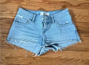 Hollister low rise mini jean shorts thumbnail 1