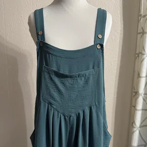 Teal Button thumbnail 2