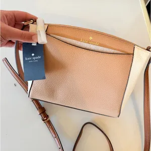 Kate Spade Purse thumbnail 1