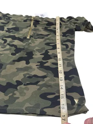 Guess Camouflage off the shoulder top Sz XL NWT thumbnail 8