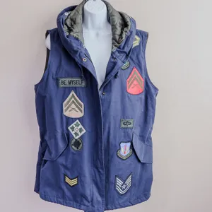 Sheryl Crow Military Patch Utility Vest Women's L Blue Quilted Lining Hooded‎ thumbnail 9