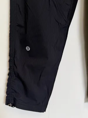 LULULEMON Dance Studio Mid-Rise Cropped Pants Size‎ 4 Black LW6AVQS thumbnail 7