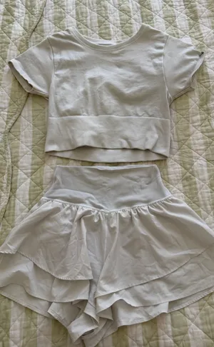 White aerie set thumbnail 1
