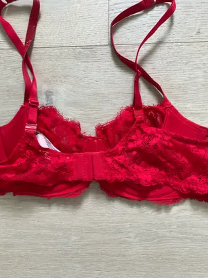 Victoria's Secret Bra thumbnail 8