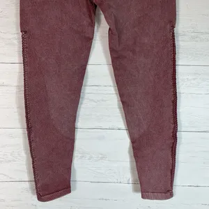 Offline By Aerie Size Medium Real Me Hi Rise 7/8 Leggings burgundy thumbnail 6