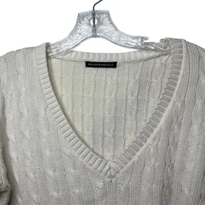 Brandy Melville Cream Cable Knit V-Neck Sweater Soft Cozy Classic Knitwear Baisc thumbnail 3
