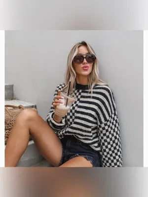 Stitch + Feather Black and Cream Patterned Women's Sweater Size L thumbnail 5