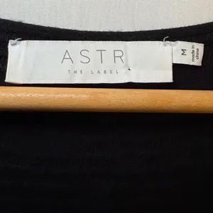 ASTR The Label Black Twist Front Ribbed Knit Long Sleeve‎ Midi Dress Medium thumbnail 3