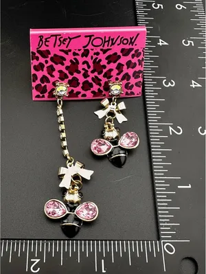 Betsey Johnson Asymmetrical Pink Crystal Bow and Bee Drops thumbnail 3