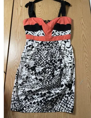 B30 Women’s Vintage Guess Lightweight Print Dress Pink Black White size Xs thumbnail 1