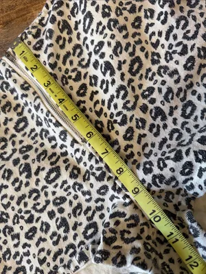 ALTAR'D STATE Leopard Print High-Waist Shorts Cream/Black Small Indie 70s Baddie thumbnail 9
