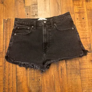 ABERCROMBIE Mom Hi Rise Shorts‎ thumbnail 2