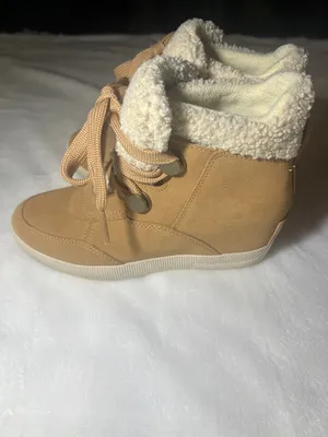 Sorel Tan Lace-Up Shearling Boots thumbnail 3