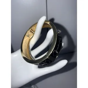 Equestrian Chunky Clamper Bracelet Vintage Horse Bit Polo Preppy 7"‎ Black Gold thumbnail 4