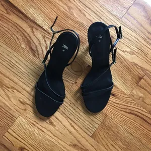 Zara Black Leather Strappy Sandal thumbnail 6