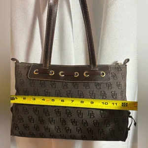 Vintage Dooney & Bourke Signature DB Purse Large Tassel Tote Y2K Brown GUC!‎ thumbnail 8