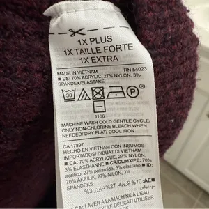 Old Navy 1X Plus Size Sweater Maroon Pullover crew neck thumbnail 3