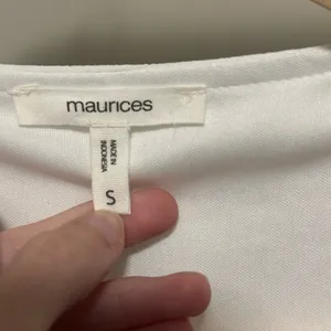 Maurice's White Shortsleeve Wrap Mini Dress Size Small bridal feminine homecoming wedding thumbnail 4