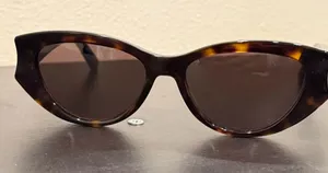 Christian Dior DiorGlow B1I Sunglasses thumbnail 1
