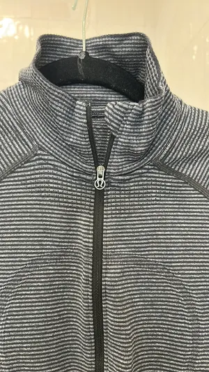 Lululemon 1/4-Zip Pullover thumbnail 3
