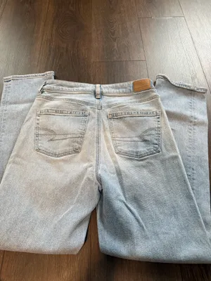 American Eagle Mom Straight Jeans thumbnail 2
