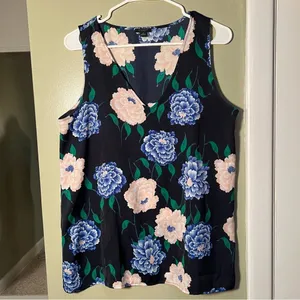 Ann Taylor Women's Size Medium Sleeveless V-Neck Blouse Navy Blue Pink‎ Floral thumbnail 3