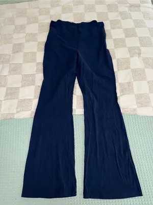 Lululemon Groove Super-High-Rise Flared Pant Nulu™ True Navy size 14 thumbnail 1