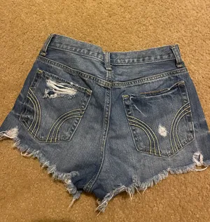 Hollister High Rise Jean Shorts thumbnail 3