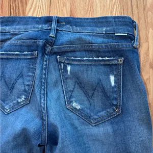 MOTHER The Looker Skinny Jeans in Tequila Truth thumbnail 4