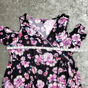 Torrid Purple/Black Floral Cold‎ Shoulder Wrap Dress thumbnail 6
