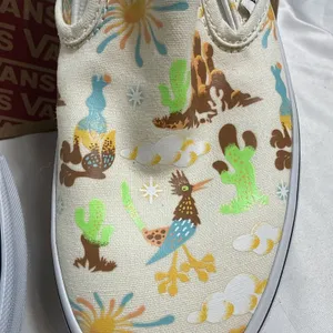 Vans Classic Slip On Shoes Womens 6.5 Get Outdoors Marshmallow Canvas Roadrunner thumbnail 3