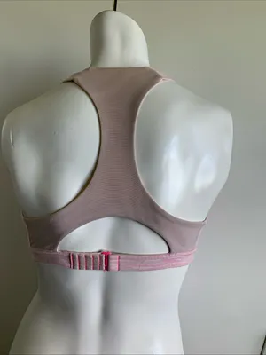 Lululemon size 6 (medium) Hook Me Up pink Racerback sports bra thumbnail 3