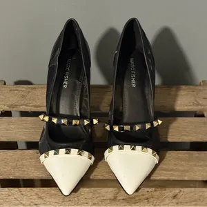 NEW Marc‎ Fisher Hadama 8M Black White Studded Heels Rockabilly A26 thumbnail 3