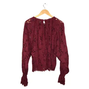Free People Lace Blouse Womens Medium Burgundy Excellent Smocked Ruffle Keyhole thumbnail 2