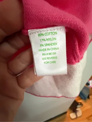 Lilly Pulitzer V-Neck Sweater in Hot Pink- Medium thumbnail 6
