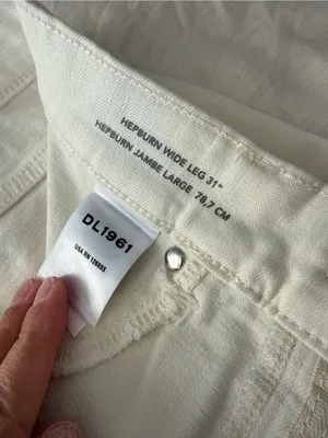NWOT!! DL1961 Women's White Wide-Leg High-Rise Jeans thumbnail 2