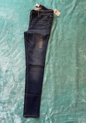 Abercrombie & Fitch Women’s Super Skinny Super Stretchy Jeans thumbnail 1