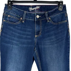 Wrangler SZ 9/10 Bootcut Jeans Mid-Rise Stretch Zip-Fly Whiskered Dark Wash Blue thumbnail 2