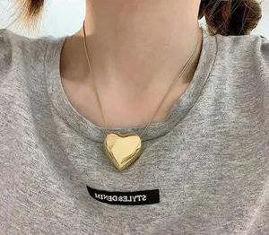 Heart Pendant Necklace Gold thumbnail 5