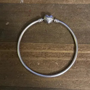 Pandora Moments 925 silver logo heart clasp bangle bracelet thumbnail 7