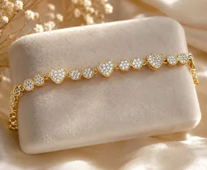 Gold Heart and Round Pavé Bracelet - Sparkling Gold Women’s Bracelet thumbnail 1