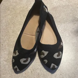Elegant Black and Brown Women's Flats thumbnail 7