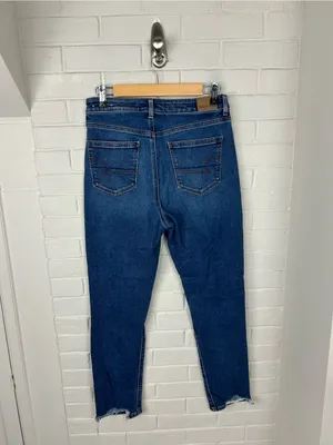 American Eagle Distressed Mom Jeans Size 4 thumbnail 11
