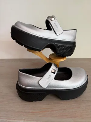 New Crocs Stomp Metallic Mary Jane 210437-040 Silver Black Platforms Size 9 thumbnail 2