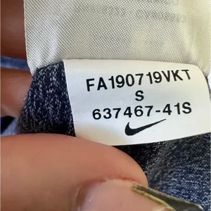 Nike NWOT University Michigan Wolverines marled Throwback Crew Neck Tshirt S thumbnail 7