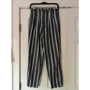 Abercrombie & Fitch Striped‎ Linen Blend High Rise Pleated Tapered Pants Small thumbnail 2