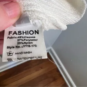 Fashion Women's Size Small Shoulder Pad Sleeveless Jumper Sweater Cream White thumbnail 12