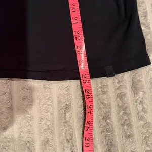 Fabletics Womens XL Black Muscle Tank Top Athletic Sleeveless Gym Shirt thumbnail 6