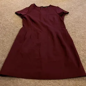 ‎Draw large dress thumbnail 2