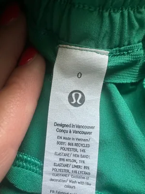 Lululemon Shorts Hotty Hot thumbnail 4